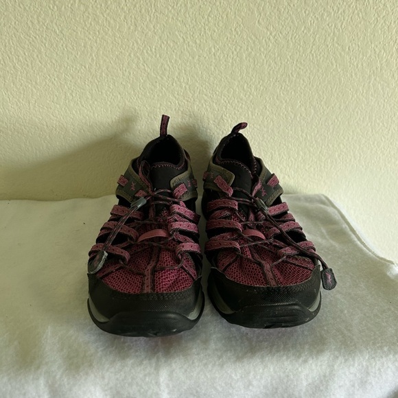 Chaco Women's Pink and Gray Outdoor Sandals Size 11 - Picture 4 of 9